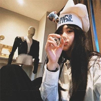 辣妹与恐龙